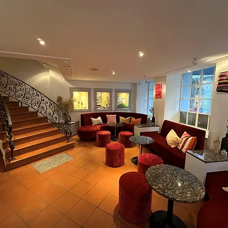 Roesli Guest House-2